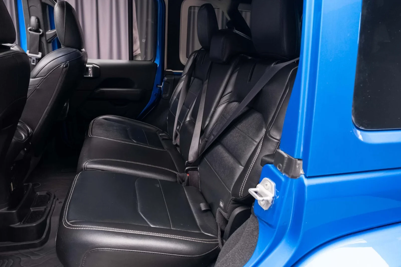 JEEP Wrangler în leasing operațional MOOV
