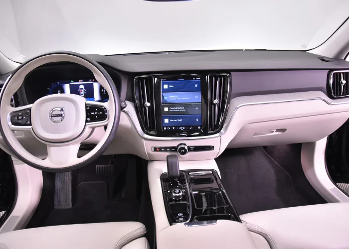 VOLVO V60 în leasing operațional MOOV