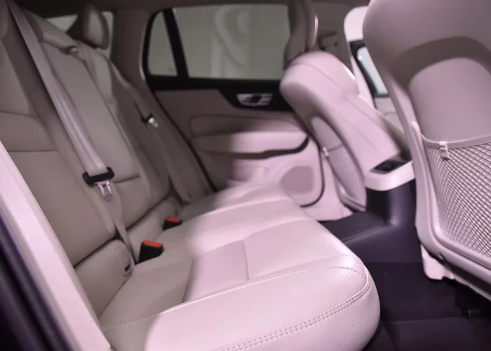 VOLVO V60 în leasing operațional MOOV